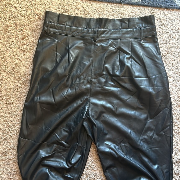 Joe Fresh Faux Leather Pant 14 NWOT - Picture 3 of 4